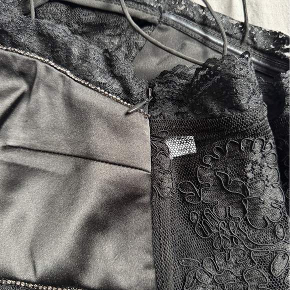 Self-Portrait Black Lace Halterneck Top Size US 2/UK 6 - Picture 7 of 11